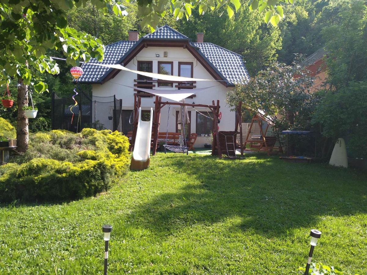 Liliána Vendégház Balatonfůzfő Kültér fotó