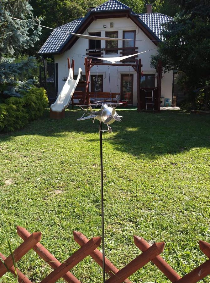 Liliána Vendégház Balatonfůzfő Kültér fotó